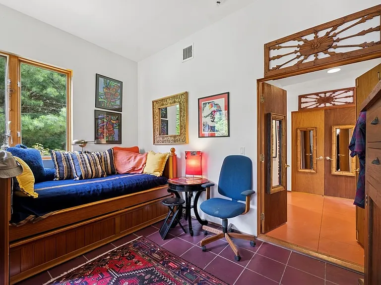 71 Greenleaf Ln — Photo 33