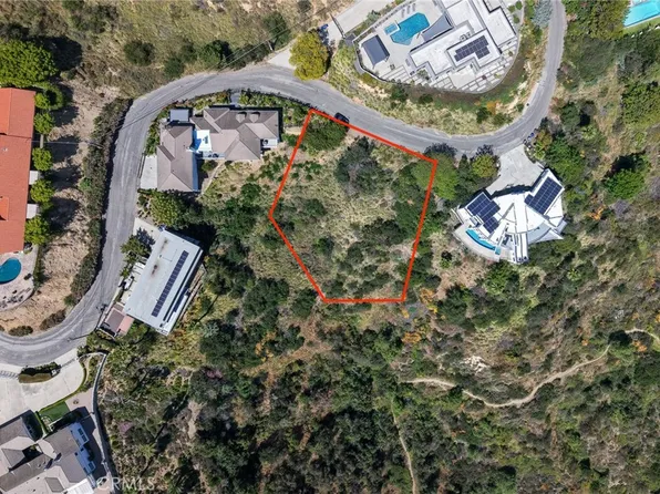 1570 Glen Oaks Blvd #81, Pasadena, CA 91105