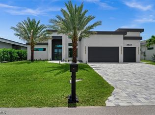 2833 SW 17th Place Cpe, Coral, FL 33914