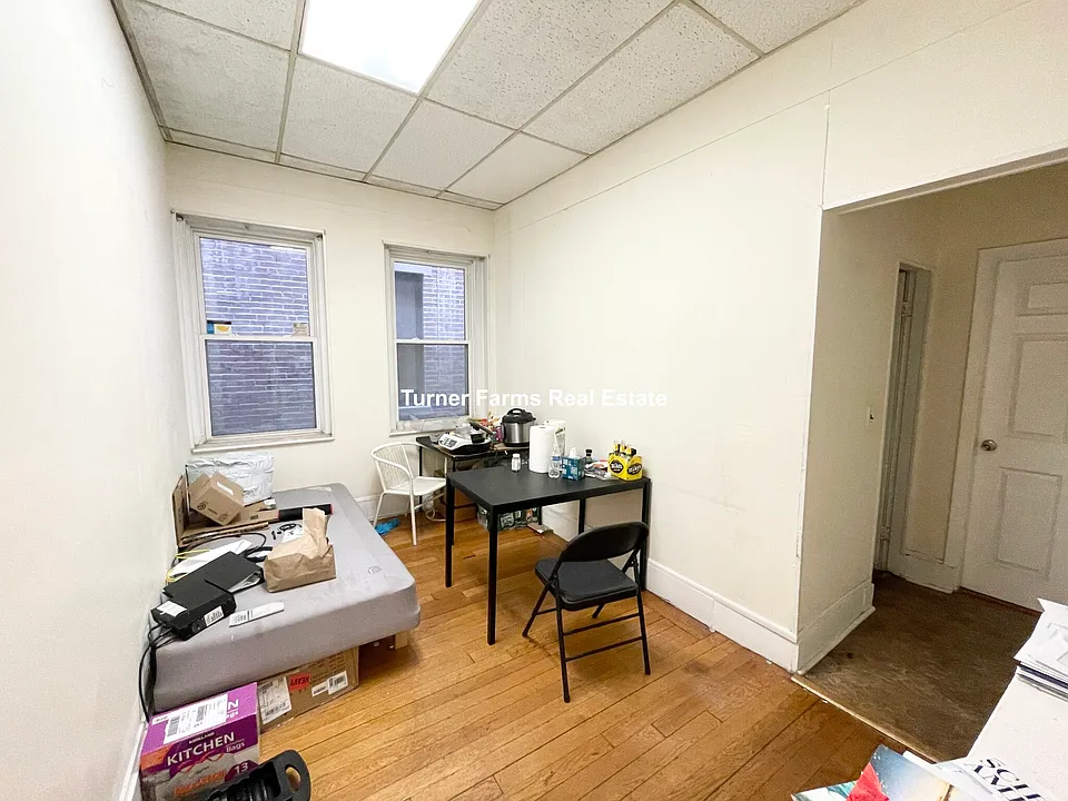 17 Aberdeen St #2A