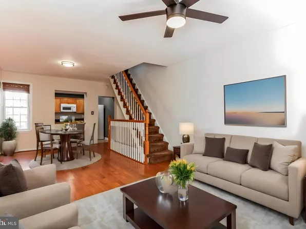 351 Emily St, Philadelphia, PA 19148