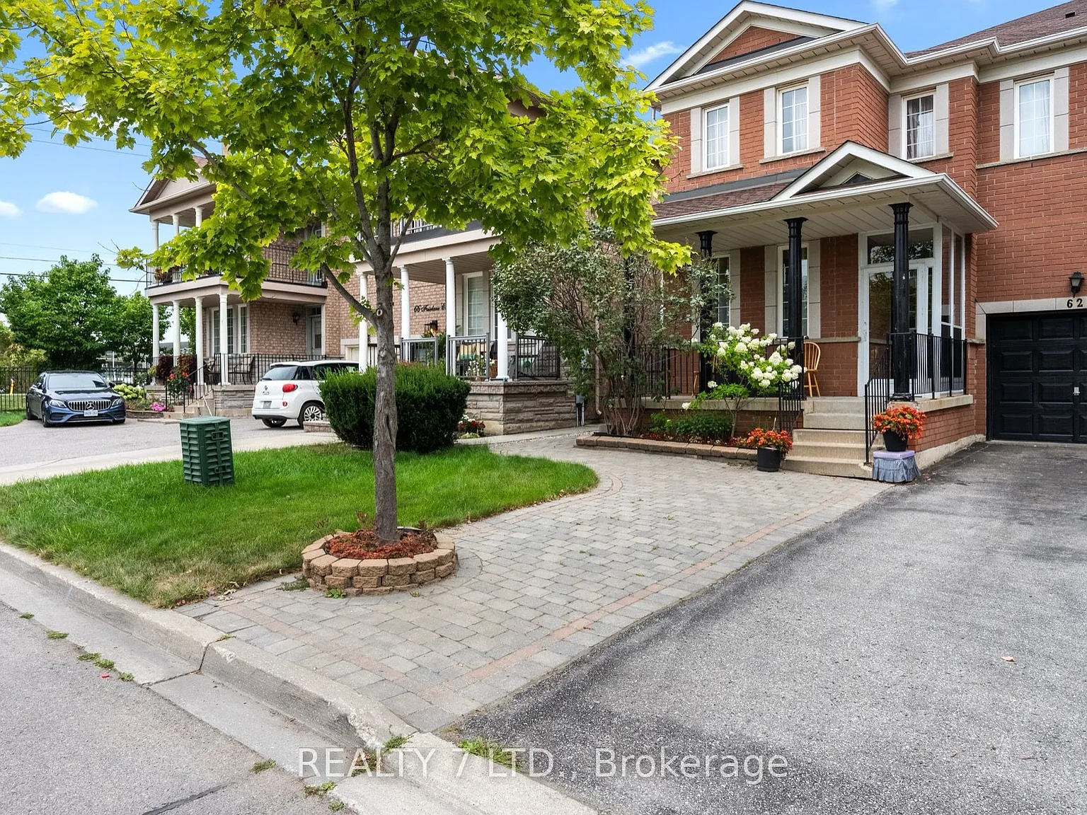 2 bed, $2,050 — Photo 2