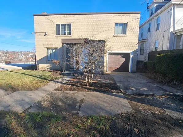 77 Charles St, Uniontown, PA 15401