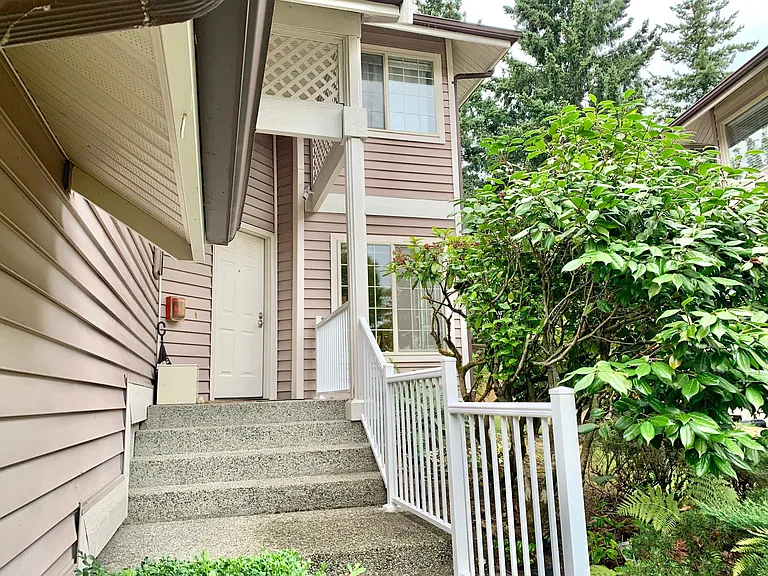 15617 NE 70th Ct #D110 — Photo 2