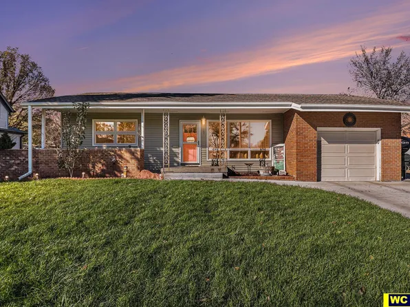 297 N 23rd St, Blair, NE 68008