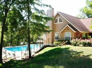 5601 Hunters Valley Ct APT B, Saint Louis, MO 63129