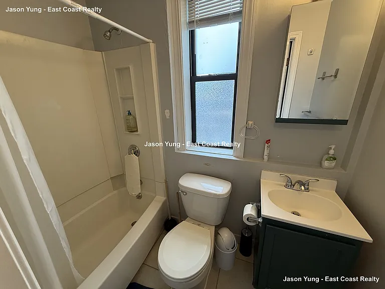 17 Highgate St #8 — Photo 10