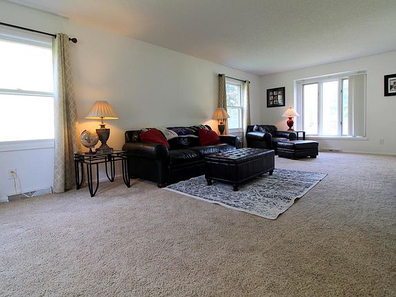 2nd image of 65 Cascade Dr