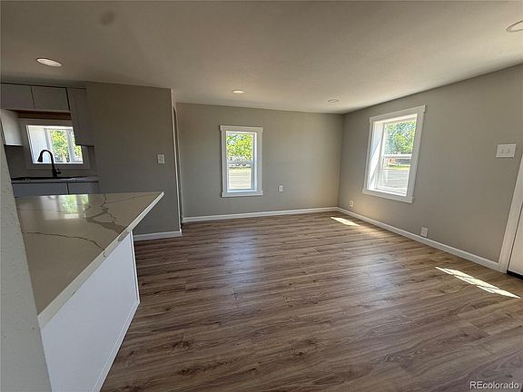 5th image of 603 S 5th Avenue