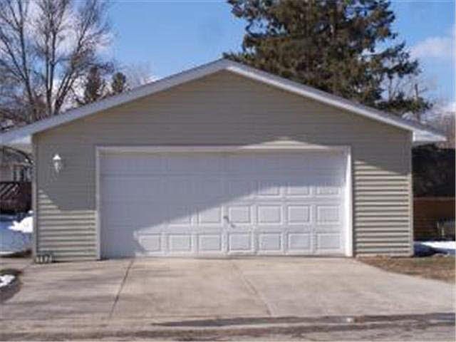 2nd image of 202 W BEECH AVE