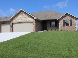 3443 S Valley View Dr, Springfield, MO 65807