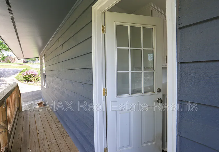 42 Hope Dr — Photo 29