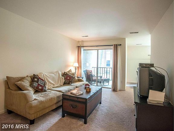 3rd image of 3330 Woodburn Village Dr APT 21