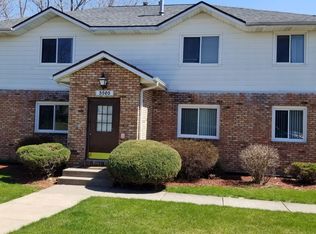 3505 N Willow Ct APT 4, Bettendorf, IA 52722