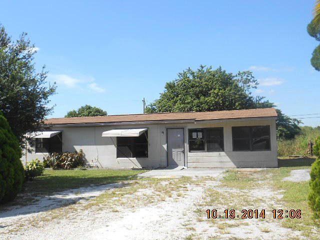 Home For Sale In Whispering Palms