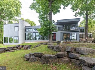228 Municipal Rd, Erwinna, PA 18920