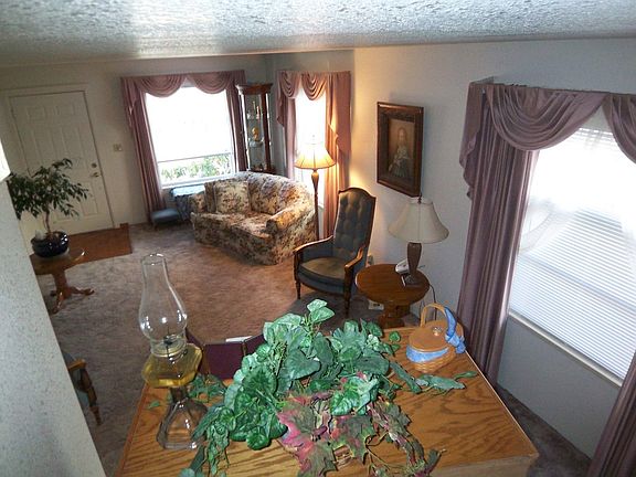 Enjoy light filled rooms!