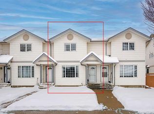 6 S Green Meadow Cres, Strathmore, AB T1P 1H4