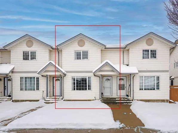 6 S Green Meadow Cres, Strathmore, AB T1P 1H4