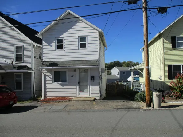 13 Warner St, Plains, PA 18705