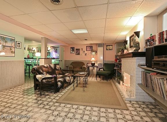 5th image of 3855 N Cumberland Ave