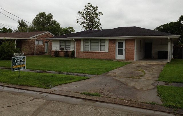 1st image of 405 Hibernia Pl