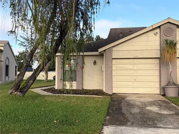 12249 Augusta Woods Cir, Orlando, FL 32824