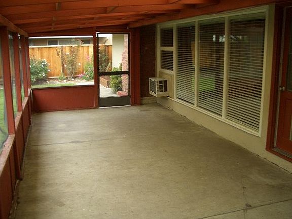 4th image of 1384 Blackfield Dr