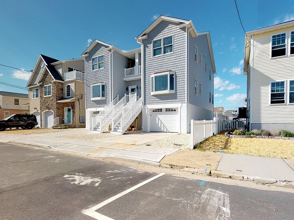 1st image of 8 7th Avenue #B