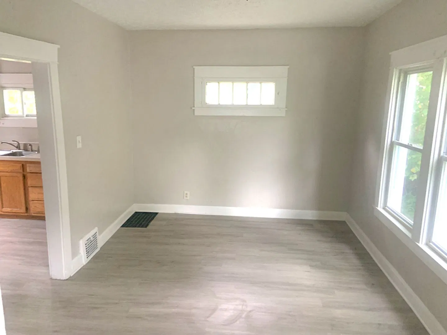 Fabulous Home For rent on Pondview- 3 bedrooms! — Photo 4