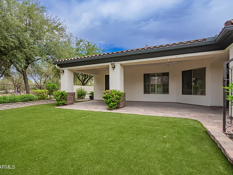 4711 E Buckboard Ct — Photo 40