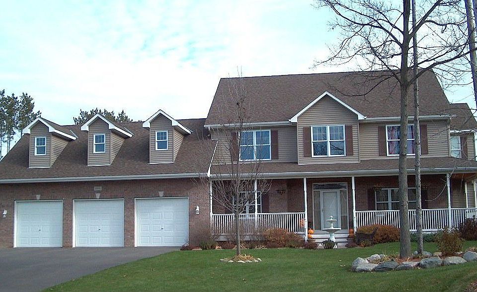 1st image of 10936 Woodland Dr N