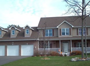 10936 Woodland Dr N, Champlin, MN 55316