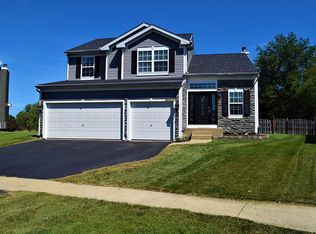 28500 Wagon Trail Rd, Lakemoor, IL 60051