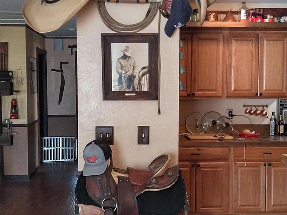 5th image of 27971 Soldier Mountain Rd