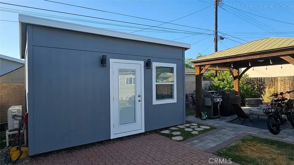 3 bed, 1257 sqft, $3,900 — Photo 4