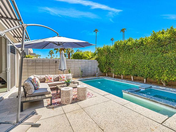 5th image of 785 E Twin Palms Dr