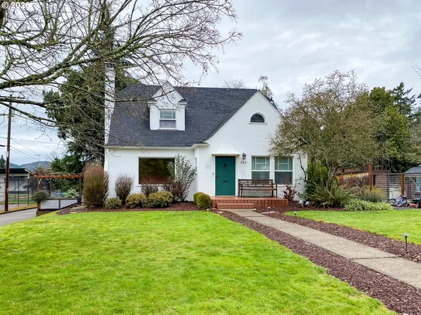 342 W Chapman Ave, Roseburg, OR 97470