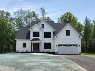 64 Spice Mill Blvd, Clifton Park, NY 12065