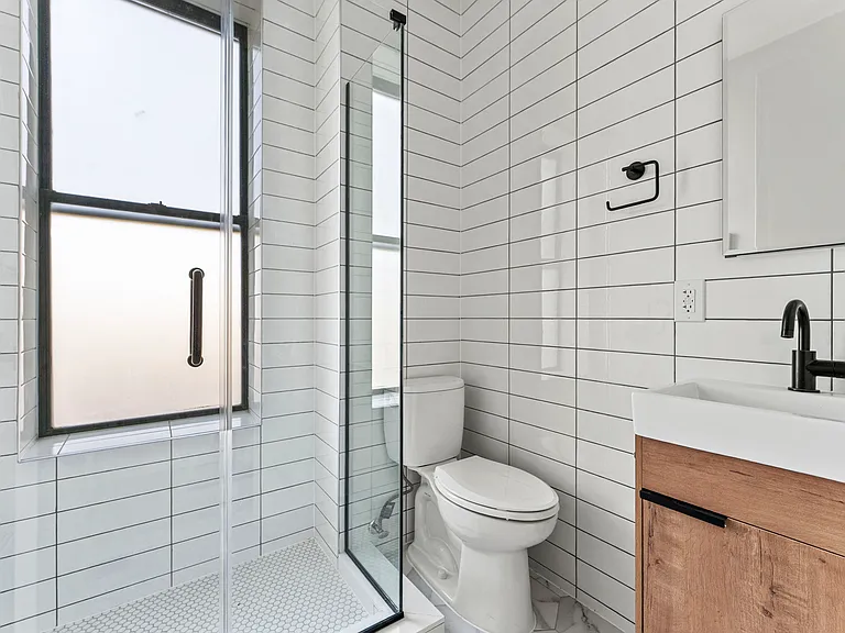 557 5th Ave #3A — Photo 7