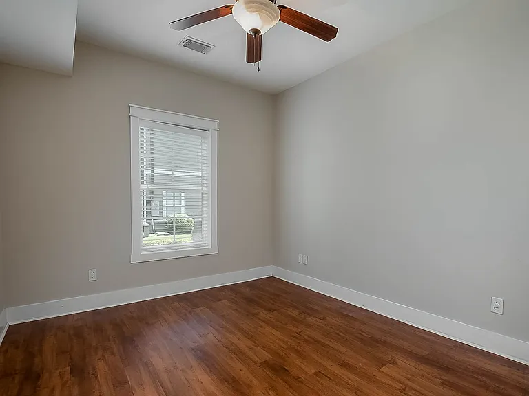 917 Homewood Dr #1 — Photo 15