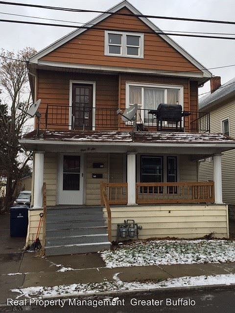 1st image of 106 Weyand Ave #1