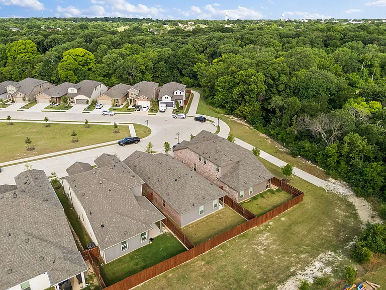 3211 Bedstraw Ln — Photo 4