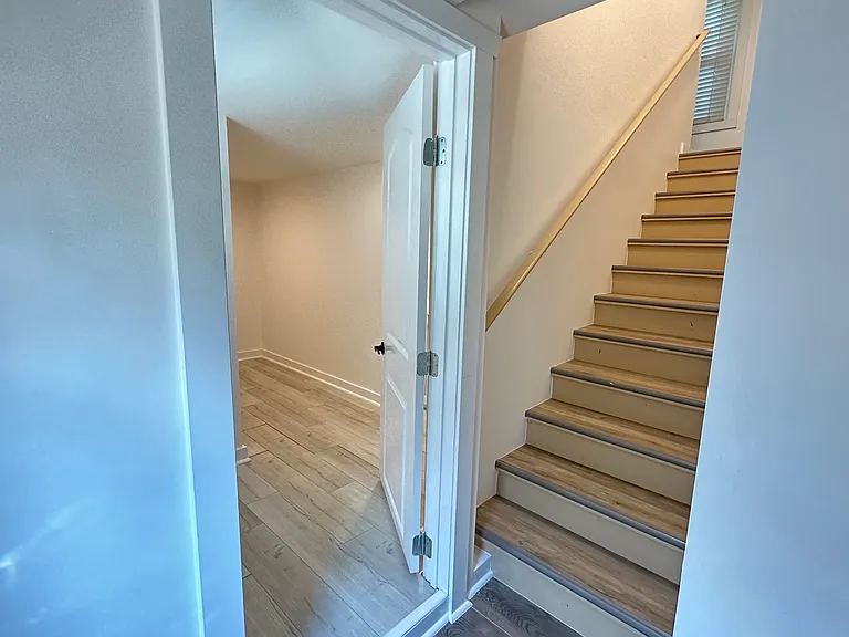 2232 W Rosedale St S #100 — Photo 29
