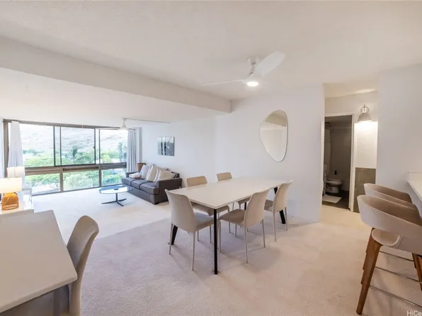 521 Hahaione St APT 27G, Honolulu, HI 96825