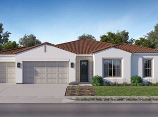 1199 Summit Way W, Madera, CA 93636