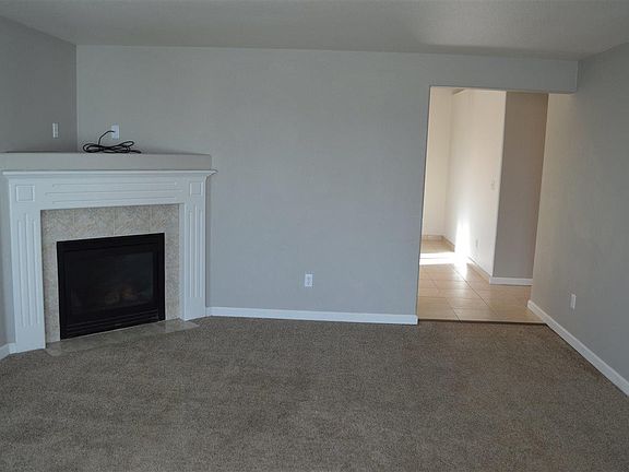 5th image of 7915 Langara Dr