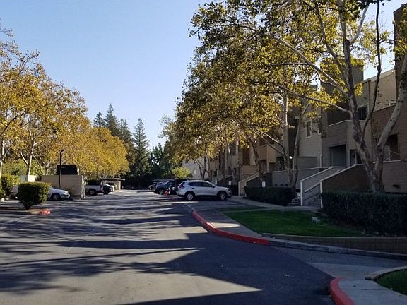 4th image of 1019 Dornajo Way APT 132