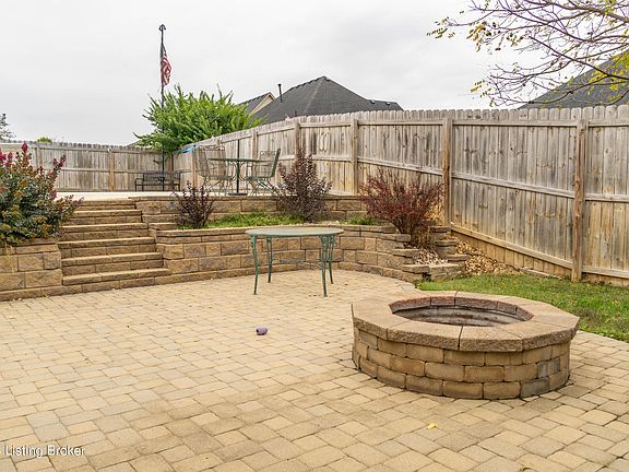 4th image of 2207 Mallard Ct