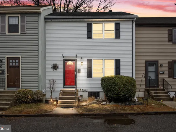 129 New Albany Rd APT D, Moorestown, NJ 08057